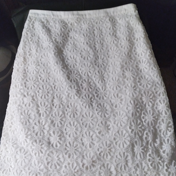 TALBOTS WHITE SKIRT - Picture 1 of 9